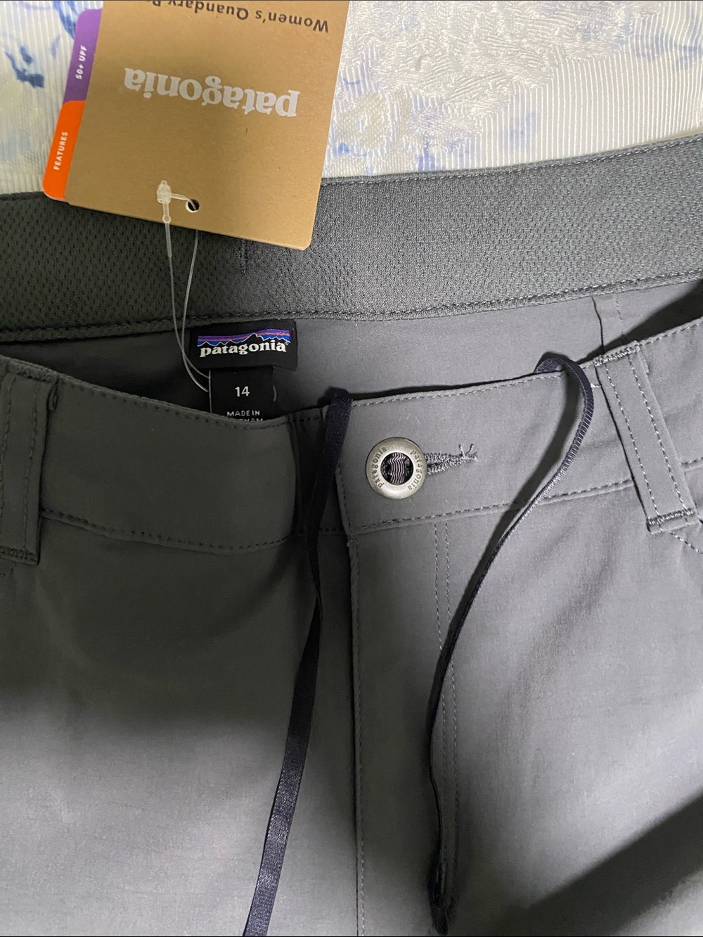 Patagonia Women’s Quandry Hiking pants - Picture 4 of 7